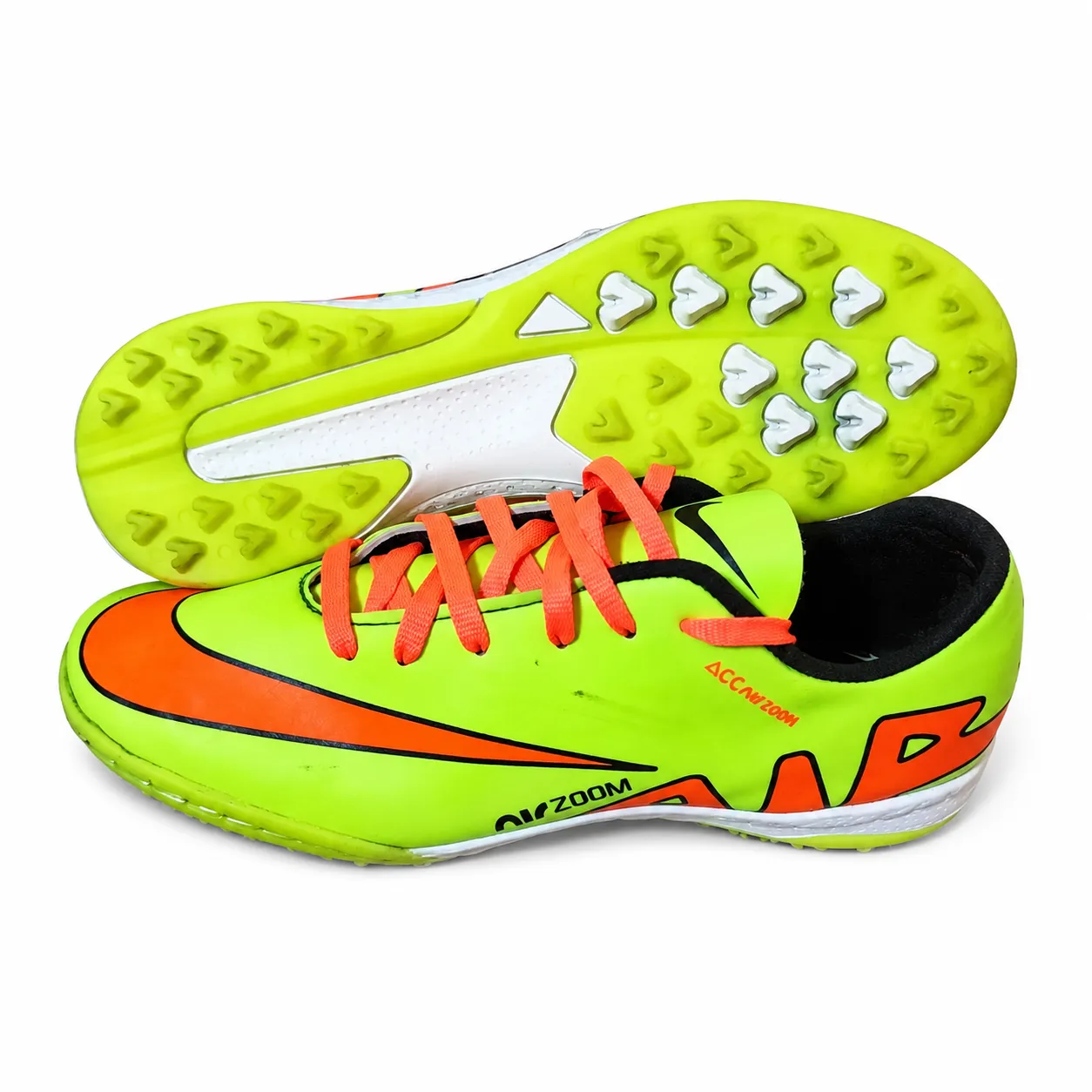 استارز ترتانNIKE AIR ZOOM مستعمل بحاله ممتازه