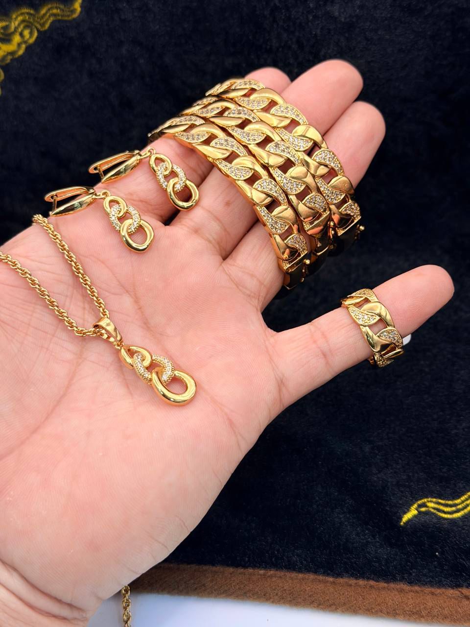 اكسسوارات نسائية