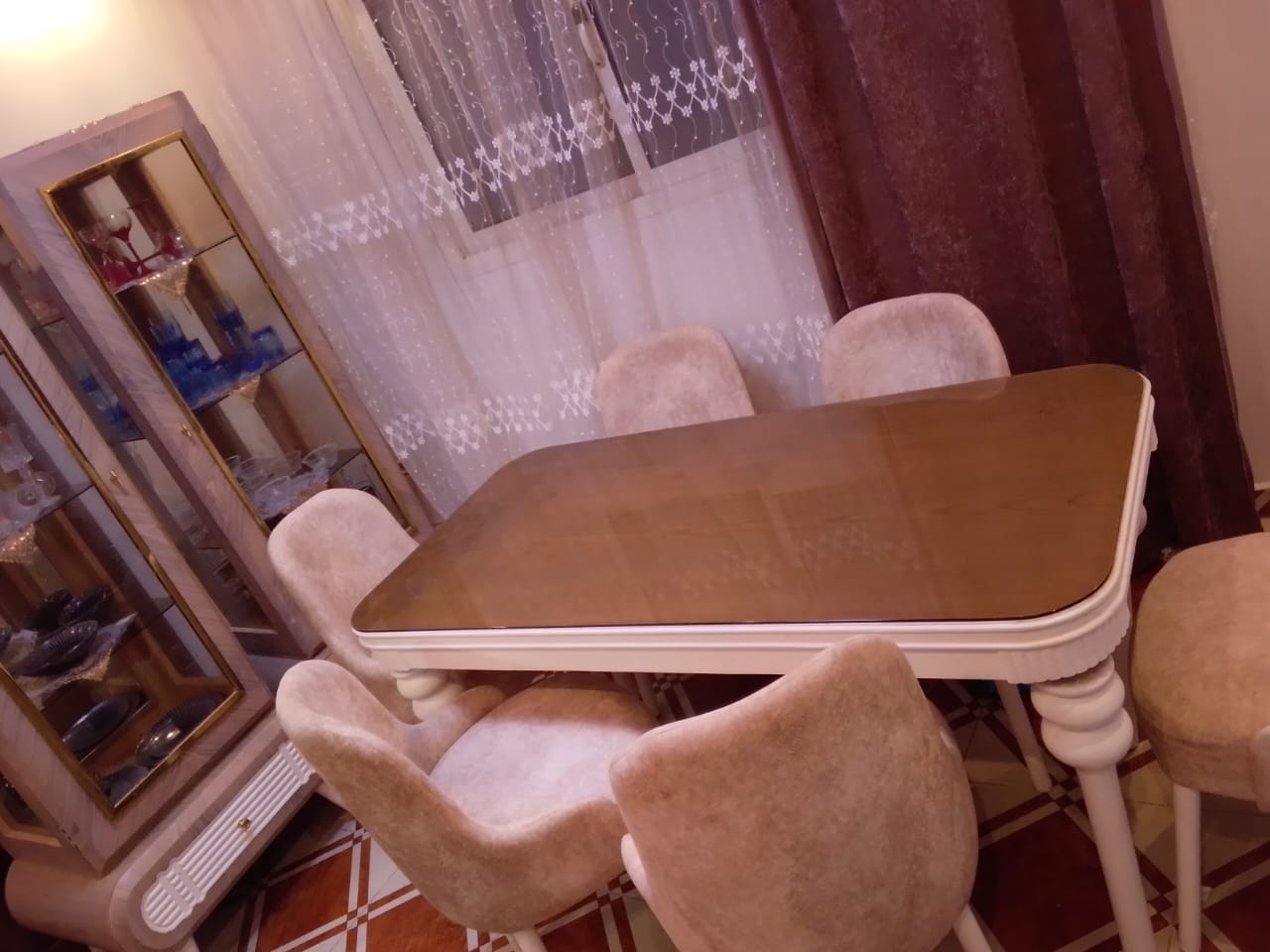 غرفة سفره كامله