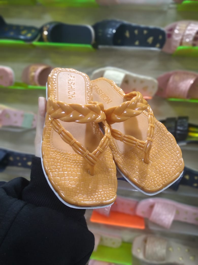 أحذية نسائية