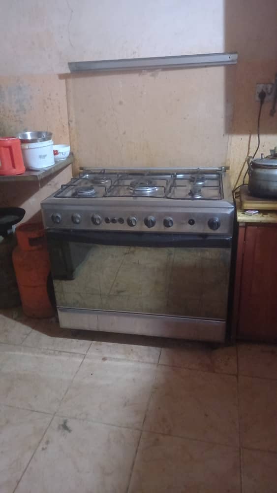 بوتوجاز تركي 5 عيون شغال فل الفل كل العيون والفرن السعر *تم التخفيض من 750 ل 600 نهااااي* امدرمان الحارة 20