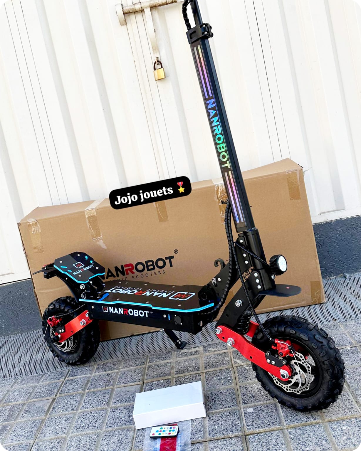 TROTTINETTE ÉLECTRIQUE NANROBOT 1200W⚡️ ✔️Batterie lithium 48V18Ah. ✔️Moteur Arrière Puissant 1200W. ✔️Chargeur 54,6V2Ah. ✔️Autonomie 40-50Km. ✔️Vitesse