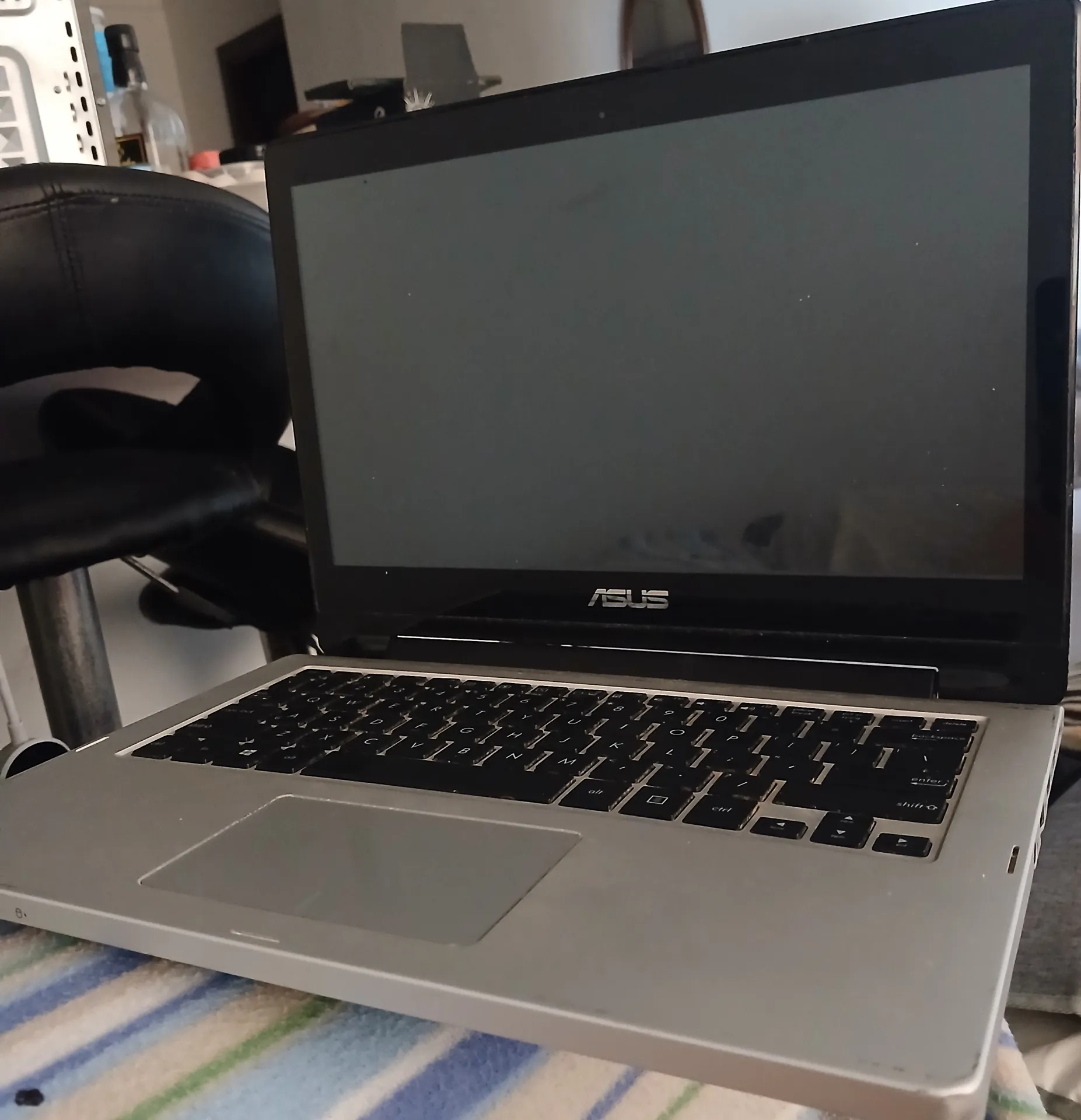 ASUS Flip TP300L