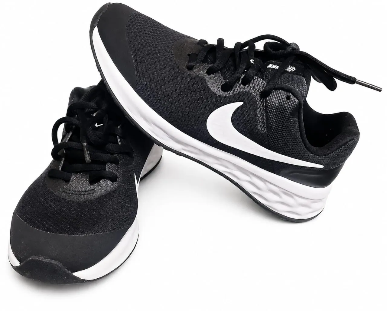 nike revelution 6