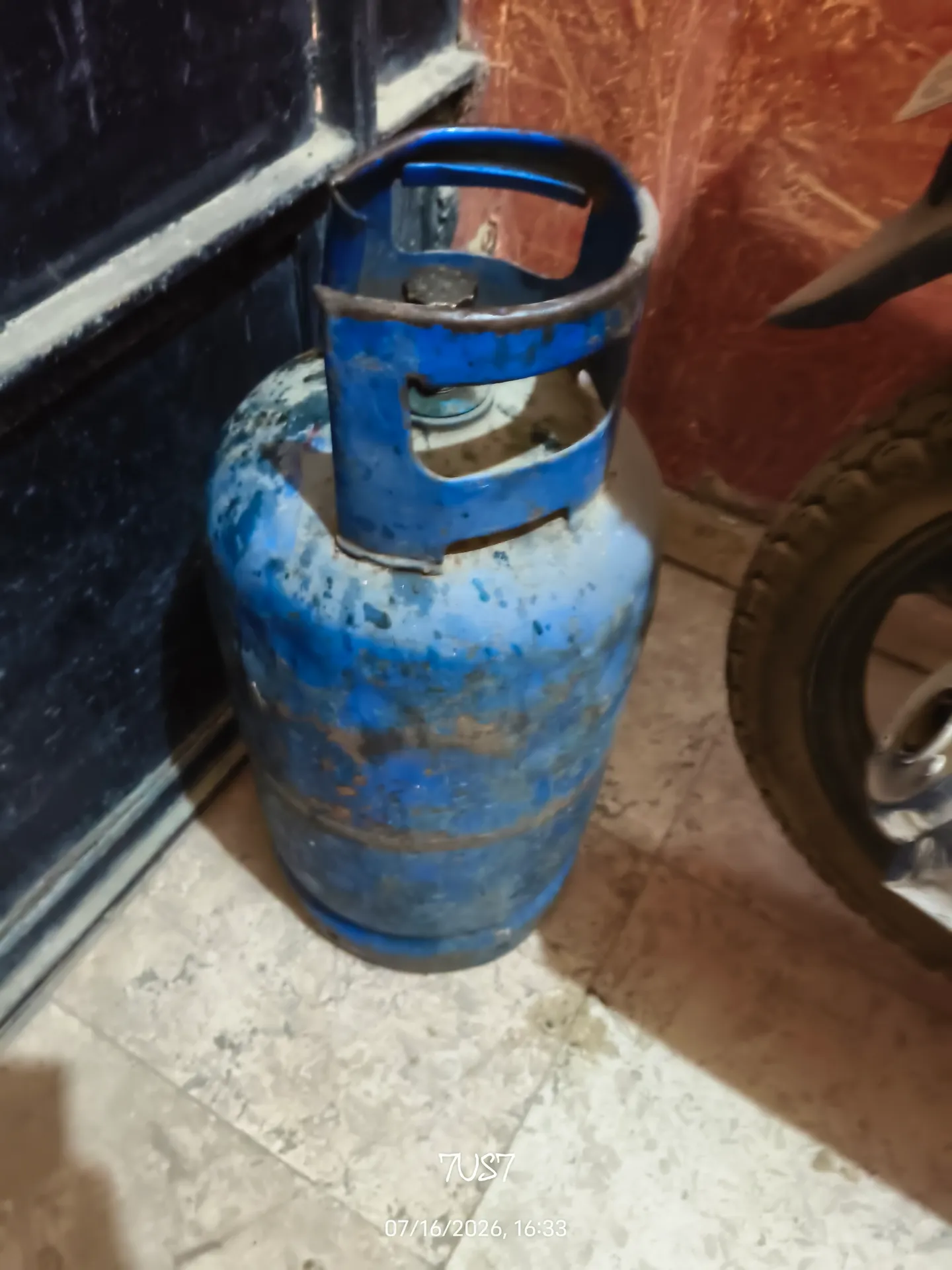 انبوبه غاز منزلي