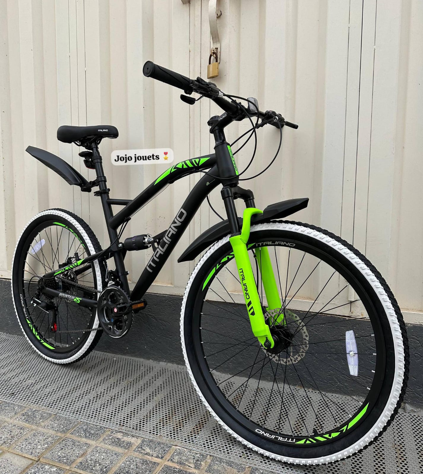 Vélo VTT ITALIANO Double Suspension 26 Pouces Meilleure Qualité ✅ ✔️Taille de Cadre : 26 pouces ✔️Les pédales : grande taille Aluminium ✔️Amortisseur