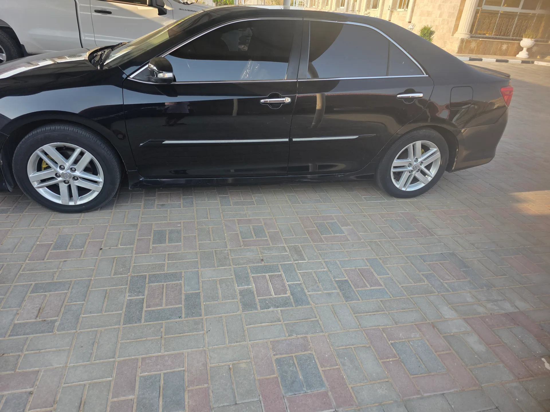 🚗 تويوتا كامري 2013
أوتوماتيك، بنزين، مستعملة.
💰 المطلوب: 23,000 درهم
📞 للتواصل: 0503353131