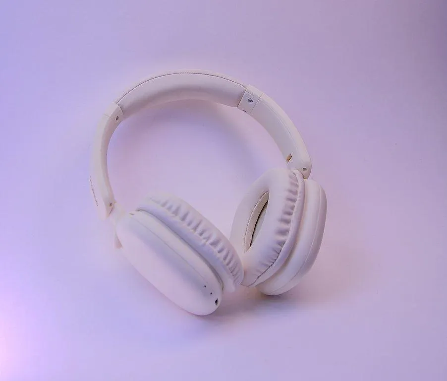 سماعة اورايمو BoomPop Lite
